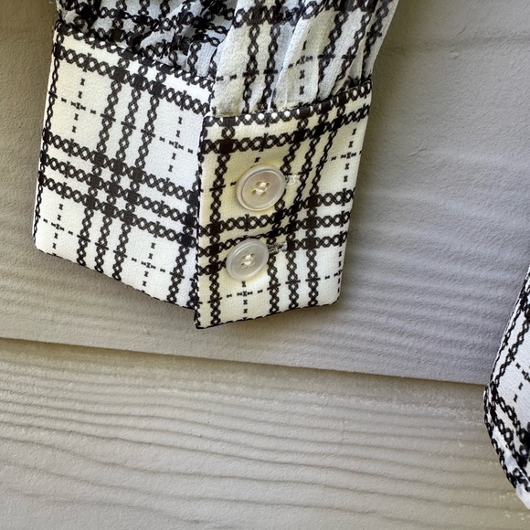 ST. JOHN
Sheer Prince of Wales Plaid Blouse - Picture 9 of 14